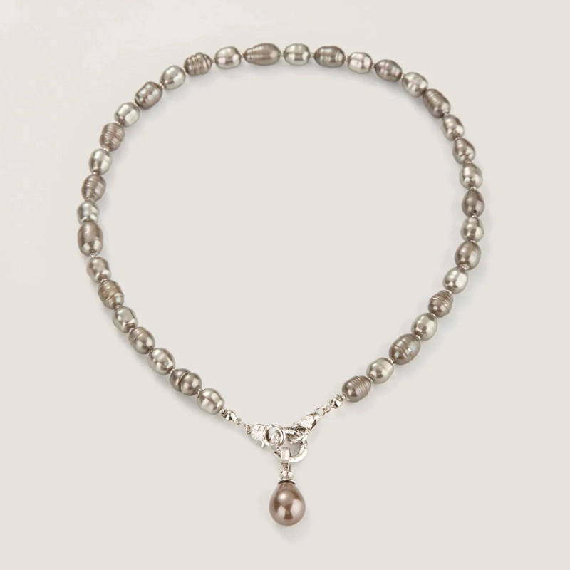 teardrop pearl pendant