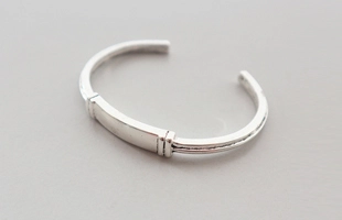 3104307 brazalete de plata antigua para hombre